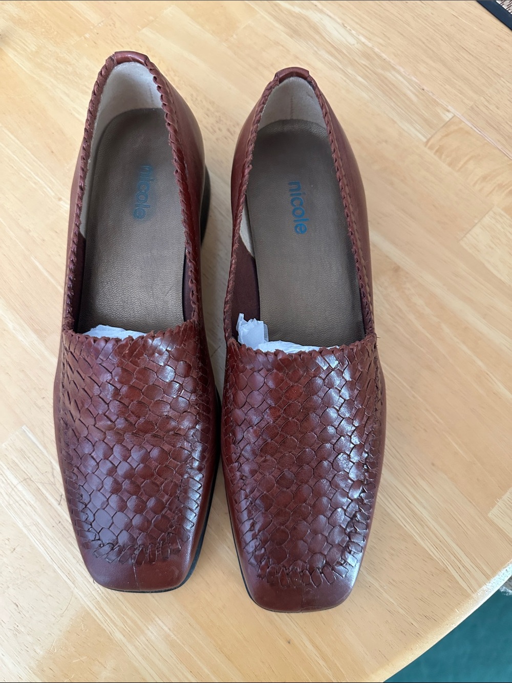 Nicole Women Brown Woven Leather shoes, size 7,5 N (narrow), never worn